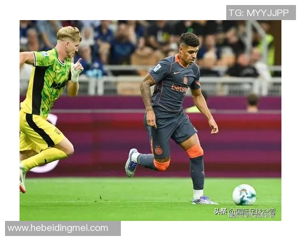 西甲精彩对决国米与里昂1比1平局逆转瞬间引发全场热烈反响