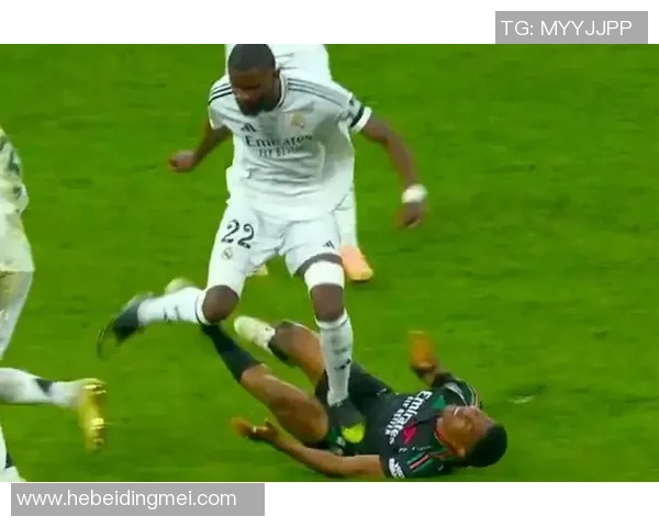 切尔西逆转皇马争议判罚引发全场沸腾精彩瞬间回顾