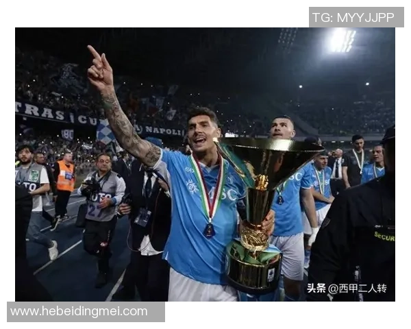 欧冠历史冷门那不勒斯逆转里昂全场沸腾瞬间引发热议