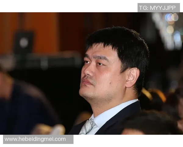 姚明与李嘉诚深度对话：探讨商业智慧与体育精神的完美结合