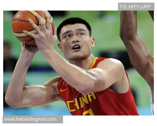 姚明挑战极限赛跑视频展现巨人风采与运动激情