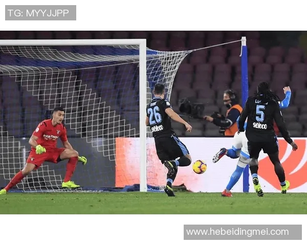 意甲惊现冷门那不勒斯以1-0小胜里昂全场沸腾解析比赛精彩瞬间